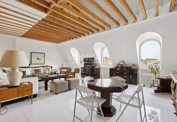 Appartement 3 pièces 79 m² · à Porte Dauphine, Paris 16ème · 78,7 m² · 1 390 000 €