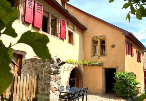 Maison 10 pièces 302 m² · à Pfaffenheim · 302 m² · 651 000 €