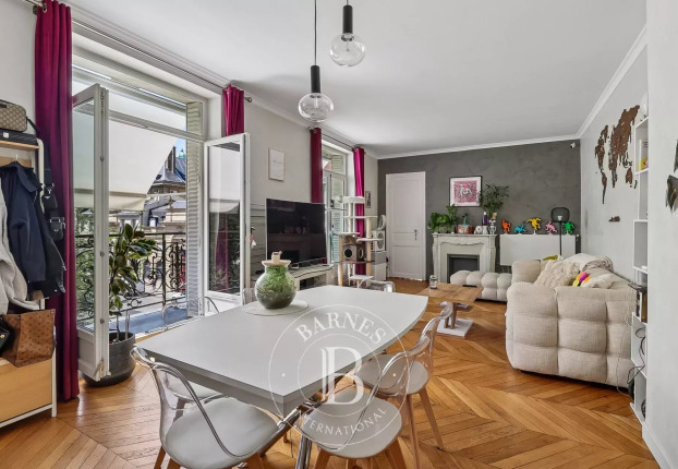 Appartement 2 pièces 58 m² · à Saint Thomas d'Aquin, Paris 7ème · 58,4 m² · 1 755 000 €