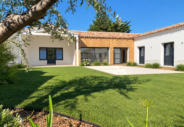 Maison 6 pièces 154 m² · à Le Bois Plage en Re · 154 m² · 1 619 750 €