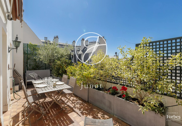 Appartement 6 pièces 102 m² · à Champerret-Berthier, Paris 17ème · 101,6 m² · 1 500 000 €