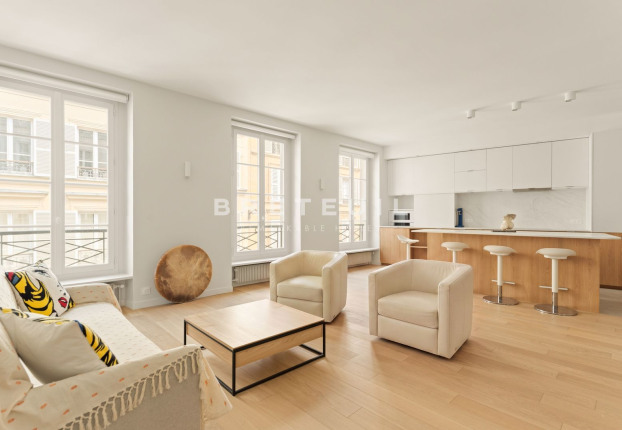 Appartement 2 pièces 77 m² · à Ecole Militaire, Paris 7ème · 77 m² · 1 480 000 €