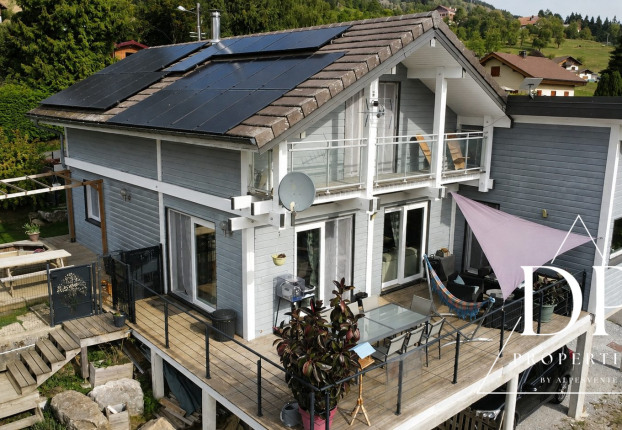 Maison 9 pièces 157 m² · à Habère-Poche · 157 m² · 619 000 €