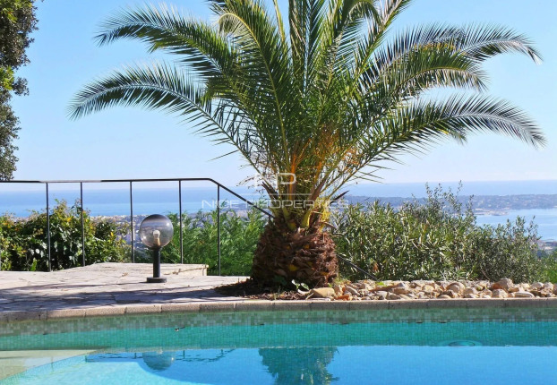 Maison 8 pièces 330 m² · à Vallauris · 330 m² · 2 650 000 €