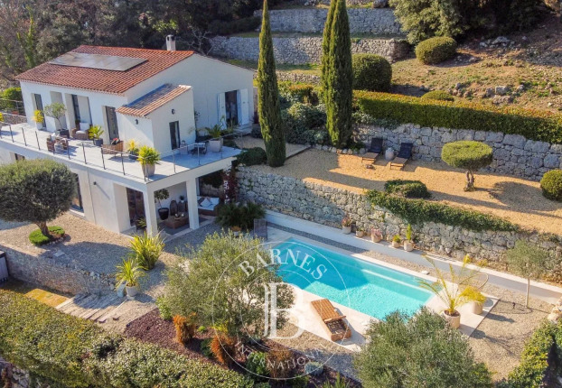 Maison 7 pièces 130 m² · à Bagnols-en-Forêt · 130 m² · 895 000 €
