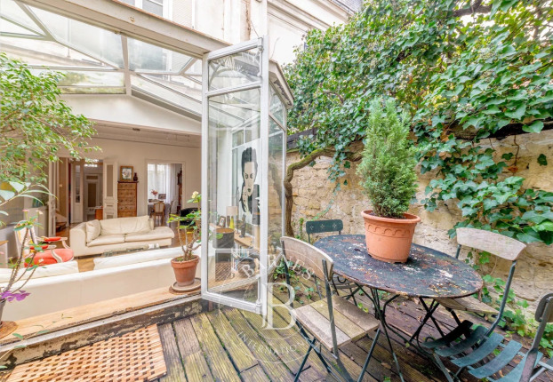 Maison 7 pièces 171 m² · à Jean Moulin-Porte d'Orléans, Paris 14ème · 171,4 m² · 1 890 000 €
