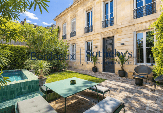 Maison 9 pièces 270 m² · à Bordeaux · 270 m² · 2 650 000 €