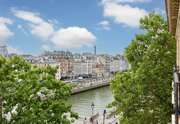 Appartement 4 pièces 111 m² · à Île de la Cité, Paris 4ème · 111,1 m² · 2 496 000 €