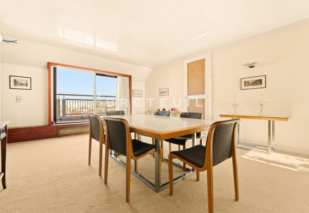 Appartement 7 pièces 237 m² · à Jean Moulin-Porte d'Orléans, Paris 14ème · 236,8 m² · 2 484 000 €