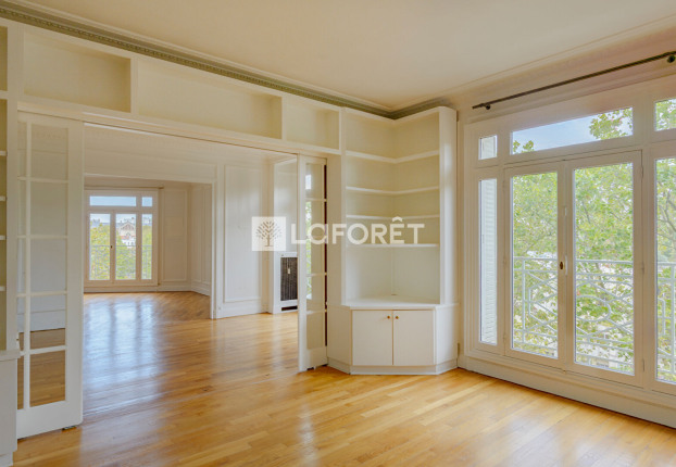Appartement 5 pièces 138 m² · à Auteuil Sud, Paris 16ème · 138 m² · 1 585 000 €