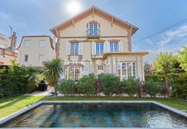 Maison 12 pièces 307 m² · à Deauville · 307 m² · 4 465 000 €