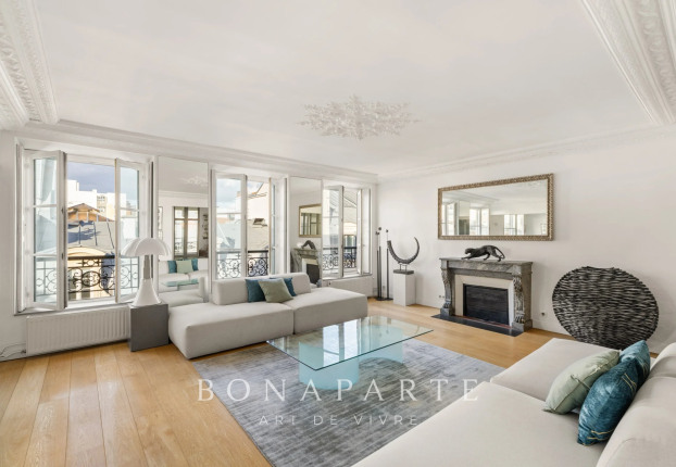 Appartement 5 pièces 125 m² · à Paris 10ème · 125,2 m² · 1 732 500 €