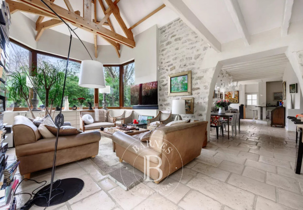 Maison 7 pièces 262 m² · à Bords de Marne, Créteil · 261,8 m² · 1 100 000 €