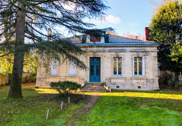 Maison 8 pièces 222 m² · à Saint-Médard-en-Jalles · 222 m² · 798 660 €