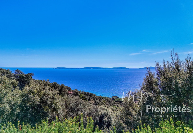 Maison 9 pièces 320 m² · à Rayol-Canadel-sur-Mer · 320 m² · 4 690 000 €