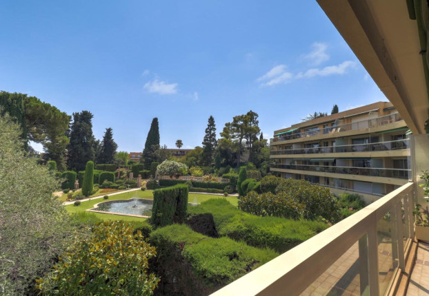 Appartement 4 pièces 100 m² · à Napoléon Iii, Nice · 100 m² · 787 500 €