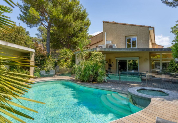 Maison 5 pièces 164 m² · à Roquefort-la-Bédoule · 164 m² · 775 000 €
