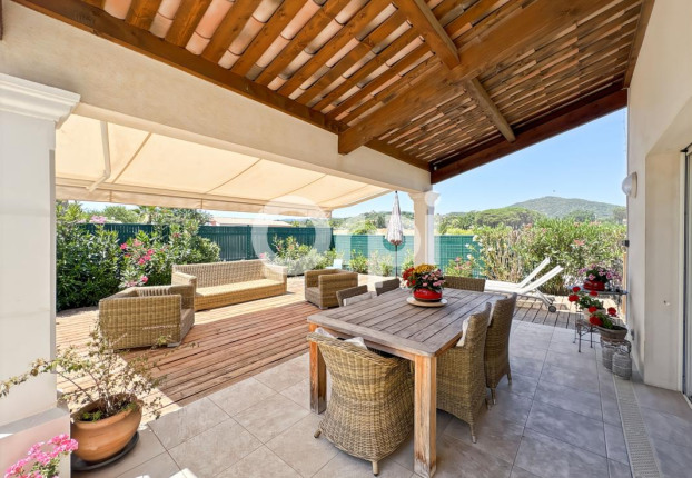 Maison 4 pièces 96 m² · à Grimaud · 96 m² · 790 000 €