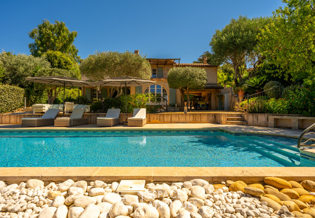 Maison 7 pièces 146 m² · à La Croix-Valmer · 146 m² · 2 595 000 €