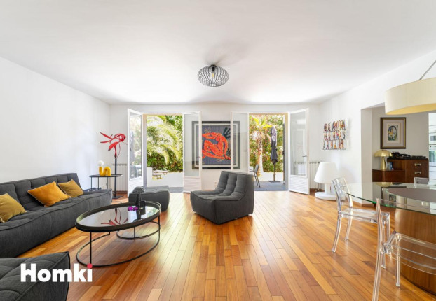 Maison 7 pièces 158 m² · à Mazargues, Marseille 9ème · 158 m² · 748 000 €