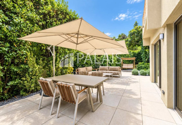 Appartement 3 pièces 66 m² · à Beaulieu-sur-Mer · 65,9 m² · 1 180 000 €