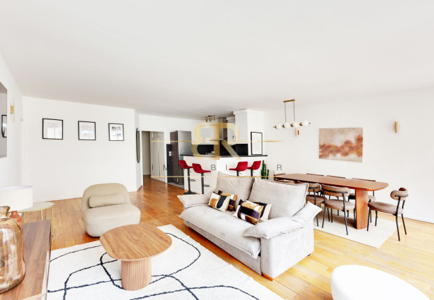 Appartement 5 pièces 108 m² · à Triangle d'Or, Paris 8ème · 108 m² · 1 250 000 €