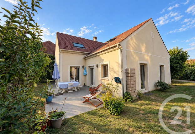 Maison 8 pièces 202 m² · à Le Mesnil-le-Roi · 202 m² · 1 180 000 €