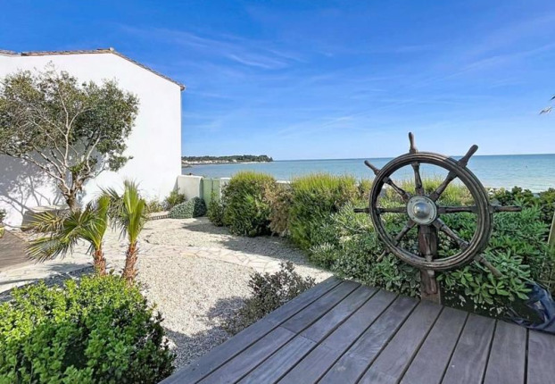 Maison 5 pièces 131 m² · à Rivedoux-Plage · 131 m² · 885 700 €
