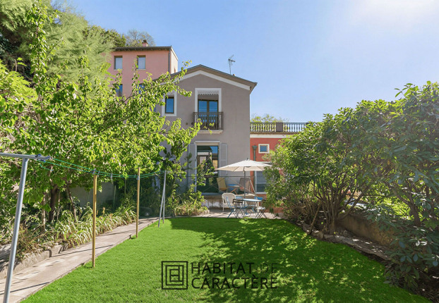 Maison 6 pièces 128 m² · à Lyon · 128 m² · 890 000 €