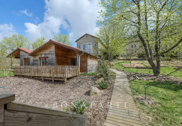 Maison 18 pièces 543 m² · à Saint-Régis-du-Coin · 543 m² · 679 000 €