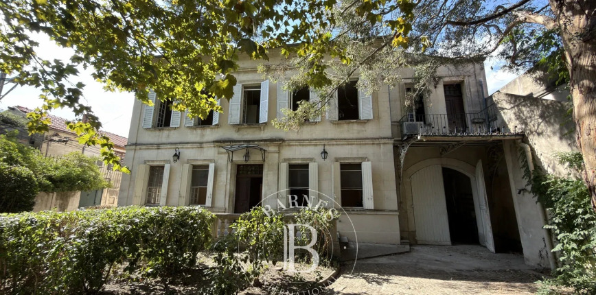 Maison 8 pièces 320 m² · à Avignon · 320 m² · 995 000 €