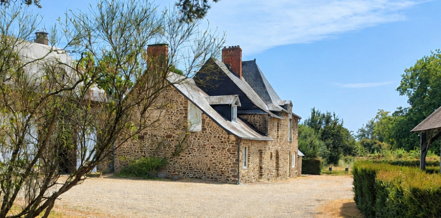 Maison 10 pièces 236 m² · à Laval · 236 m² · 653 000 €