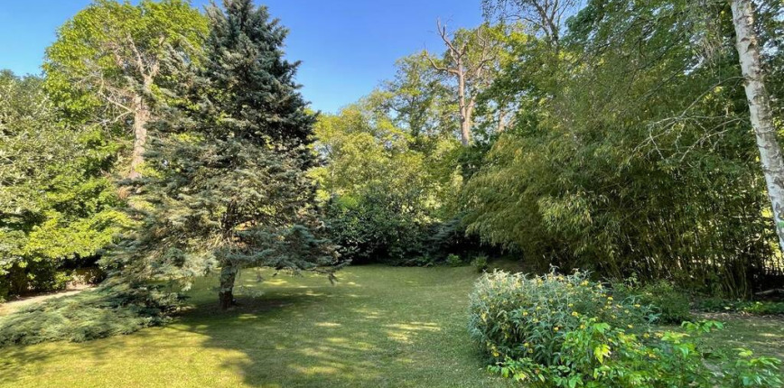 Maison 9 pièces 185 m² · à Vaucresson · 185 m² · 990 000 €