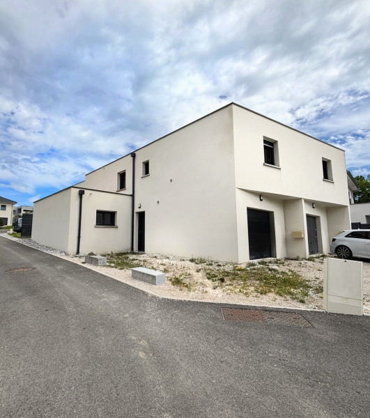 Vente maison 4 pièces Montferrand-le-Château - maison F4/T4/4 pièces ...