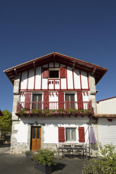 Maison De Vacances A Espelette En Aquitaine Pour 6 Pers 80m