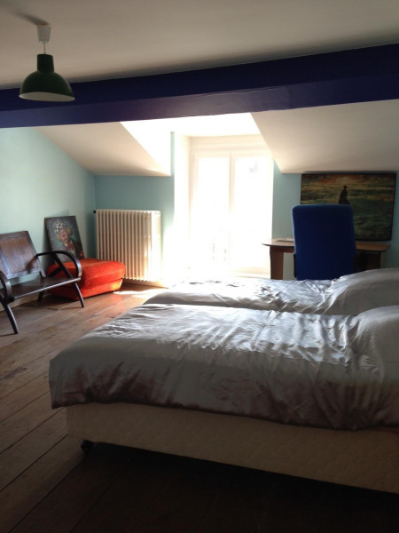 2 éme étage chambre 22 m2 avec cabinet de toilette 2 lits de 90 x190 à mémoire d