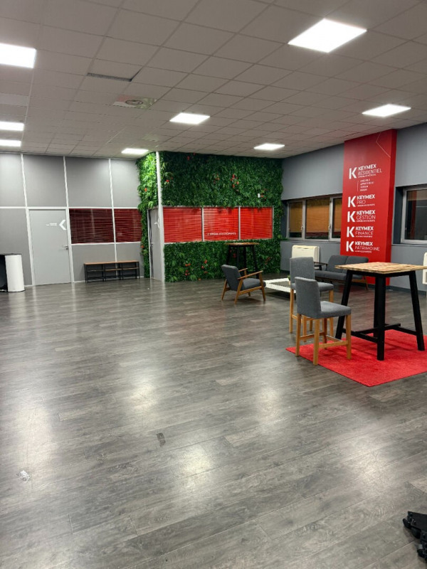 Location Local commercial Mantes-la-Ville