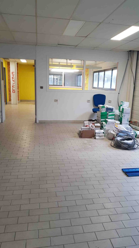 Location Local commercial de 400 m² Crosne