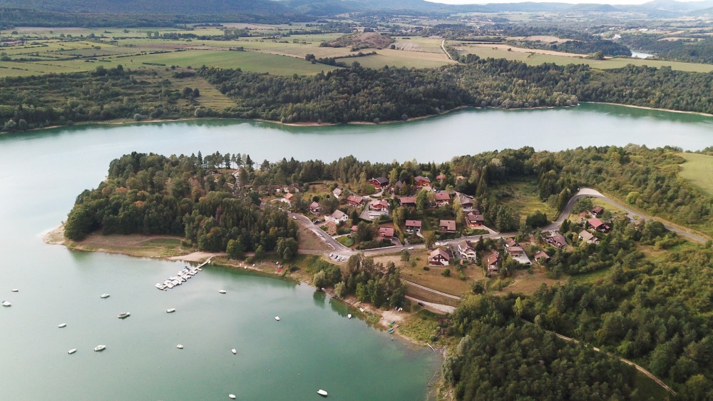 Gite De Vacances A Baresia Sur L Ain En Franche Comte Pour 8 Pers