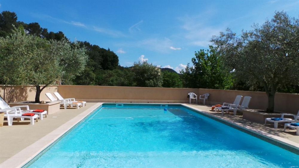 Gite De Vacances A Bollene En Provence Alpes Cote D Azur Pour 7 Pers 90m Amivac Com