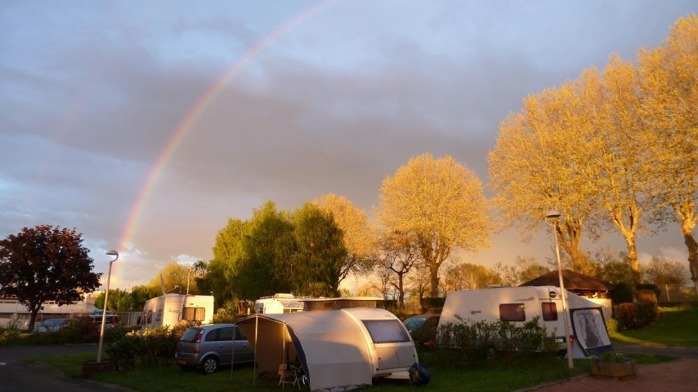Camping La Chevrette, 85 emplacements, 4 locatifs