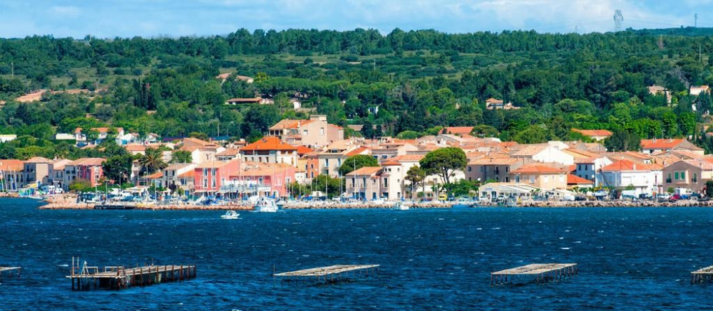 Appartement De Vacances A Balaruc Les Bains En Languedoc Roussillon Pour 4 Pers 25m Amivac Com