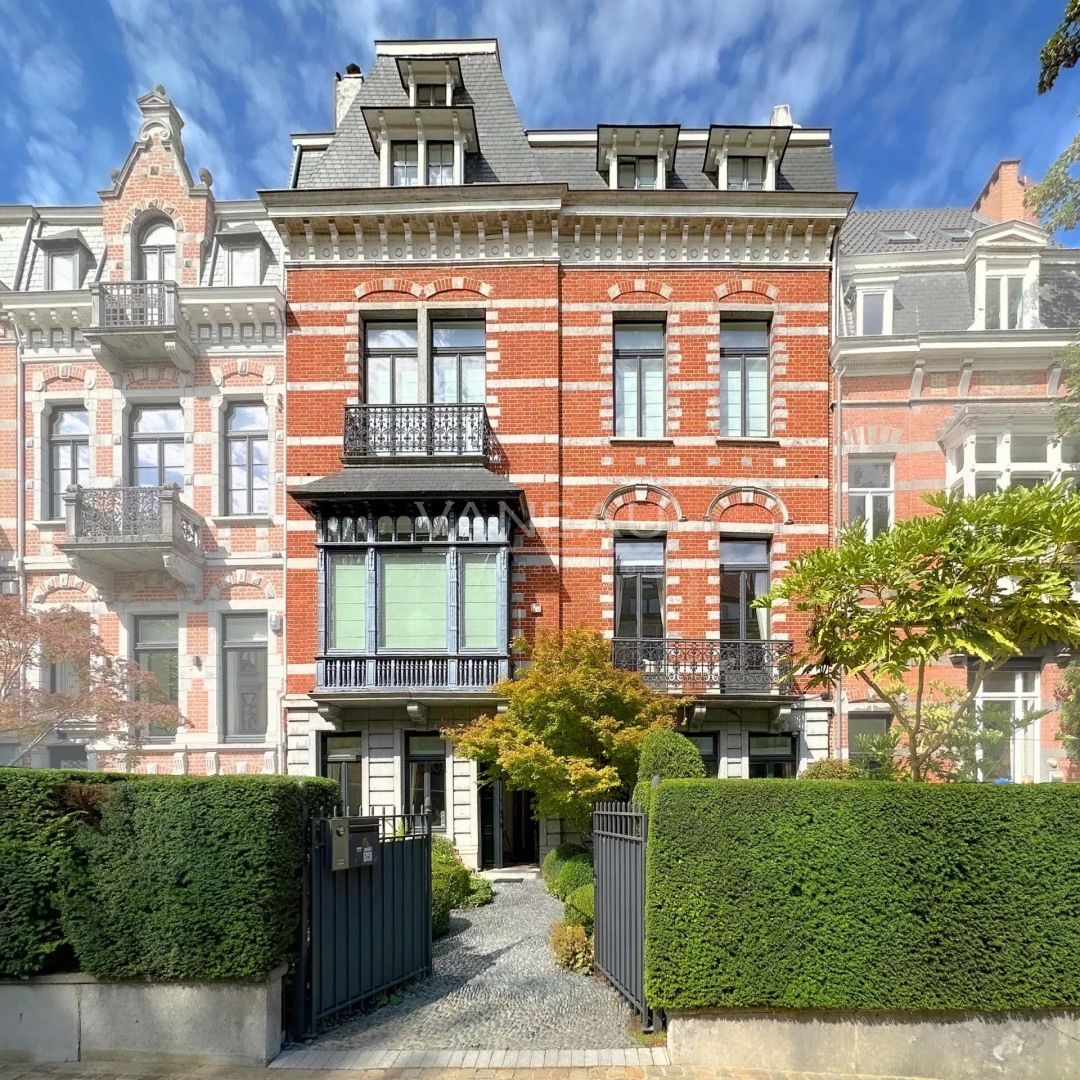 Herenhuis te koop in Elsene