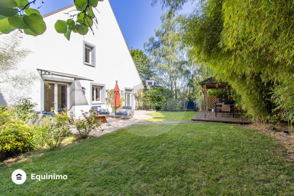 Luxury house for sale in the district Les Hauts de Bougival