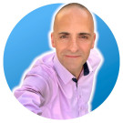 Real estate agent iad France  Julien Djozikian in Rueil-Malmaison
