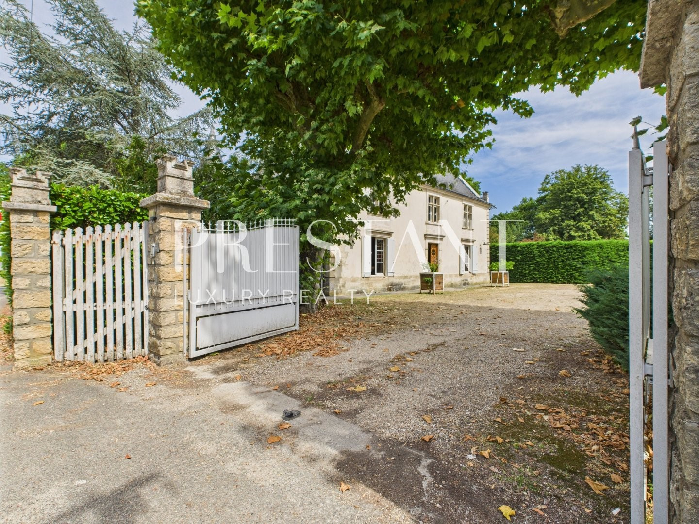 Luxury house for sale in the district La Terrasse