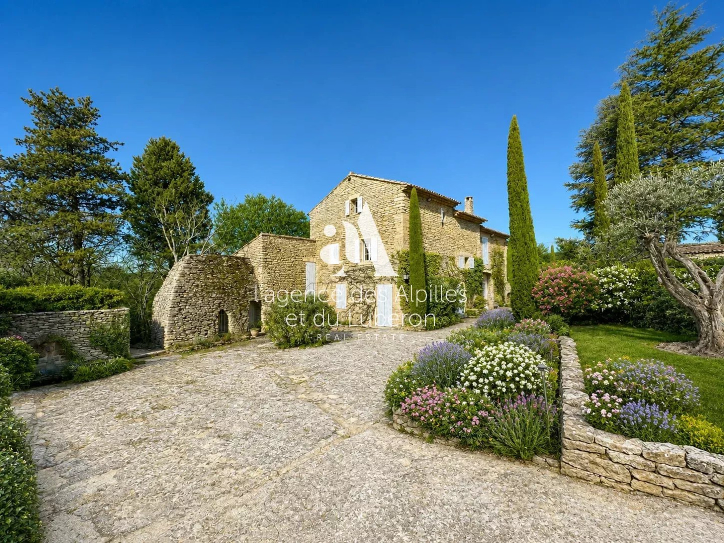 Maison de luxe à vendre à Gordes