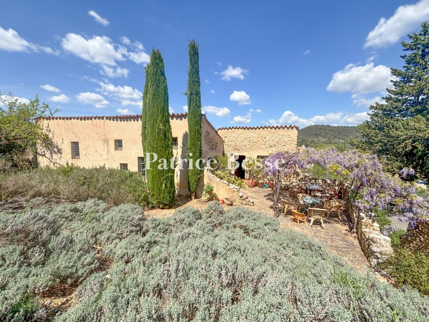 Village house for sale in Gréoux-les-Bains