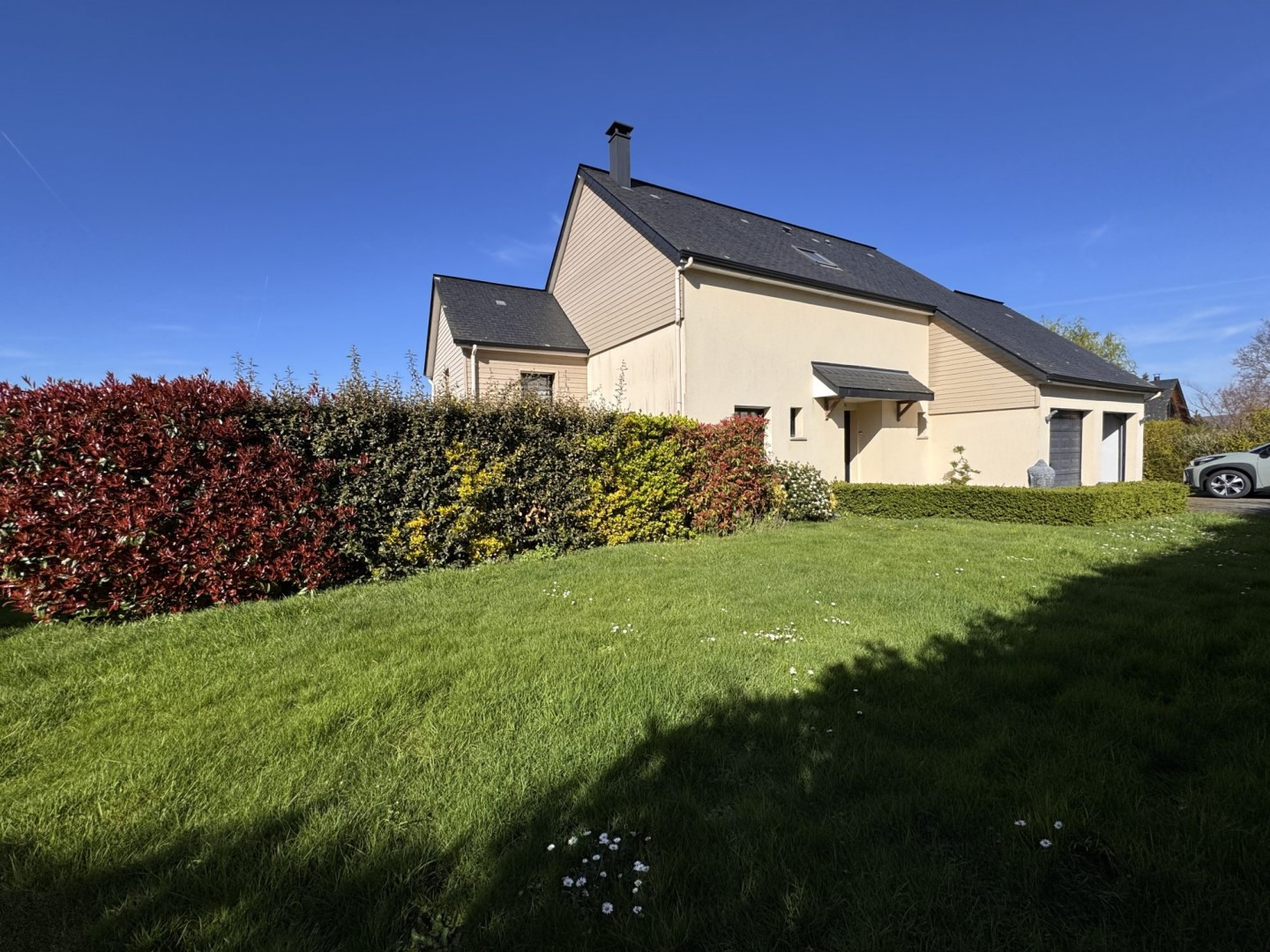 Maison contemporaine à vendre dans le quartier Secteur Sauvegarde