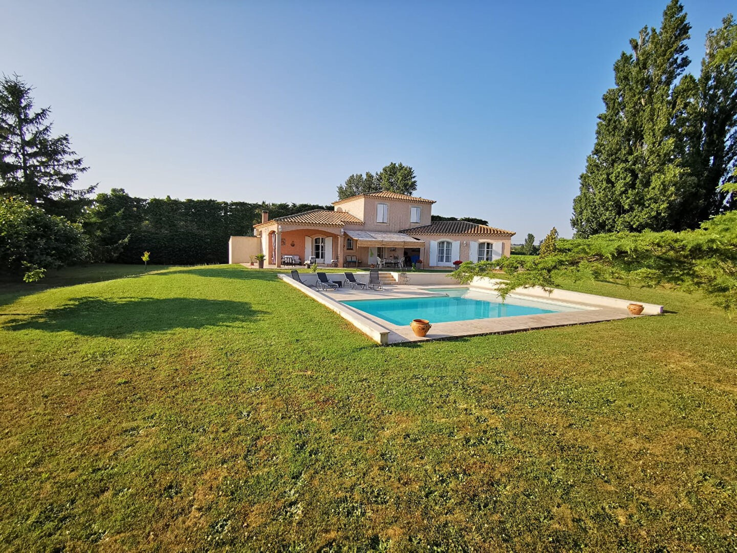 Traditional property for sale in Sauveterre